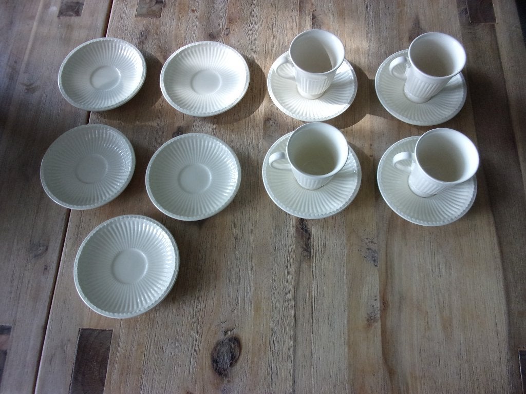 Wedgwood servies Edme 9 schoteltjes 4 kopjes, Huis en Inrichting, Ophalen of Verzenden, Zo goed als nieuw, Porselein, Kop(pen) en/of Schotel(s)