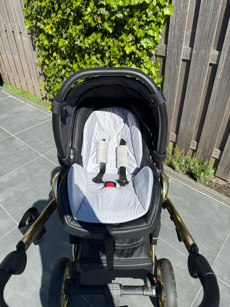 Junama Kinderwagen Zwart Goud 3-in-1 Combiwagen, Kinderen en Baby's, Kinderwagens en Combinaties, Gebruikt, Combiwagen, Met autostoeltje