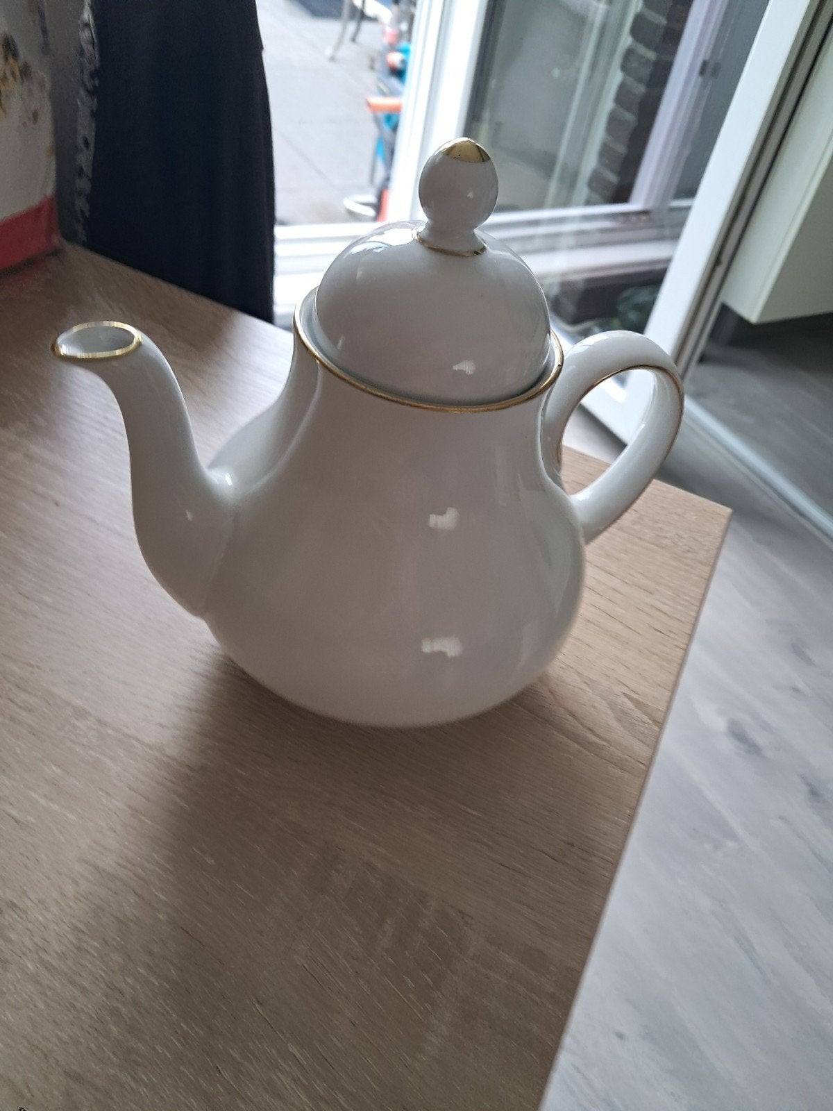 Wundsiedel Bavaria Porseleinen Theepot met Gouden Rand, Ophalen