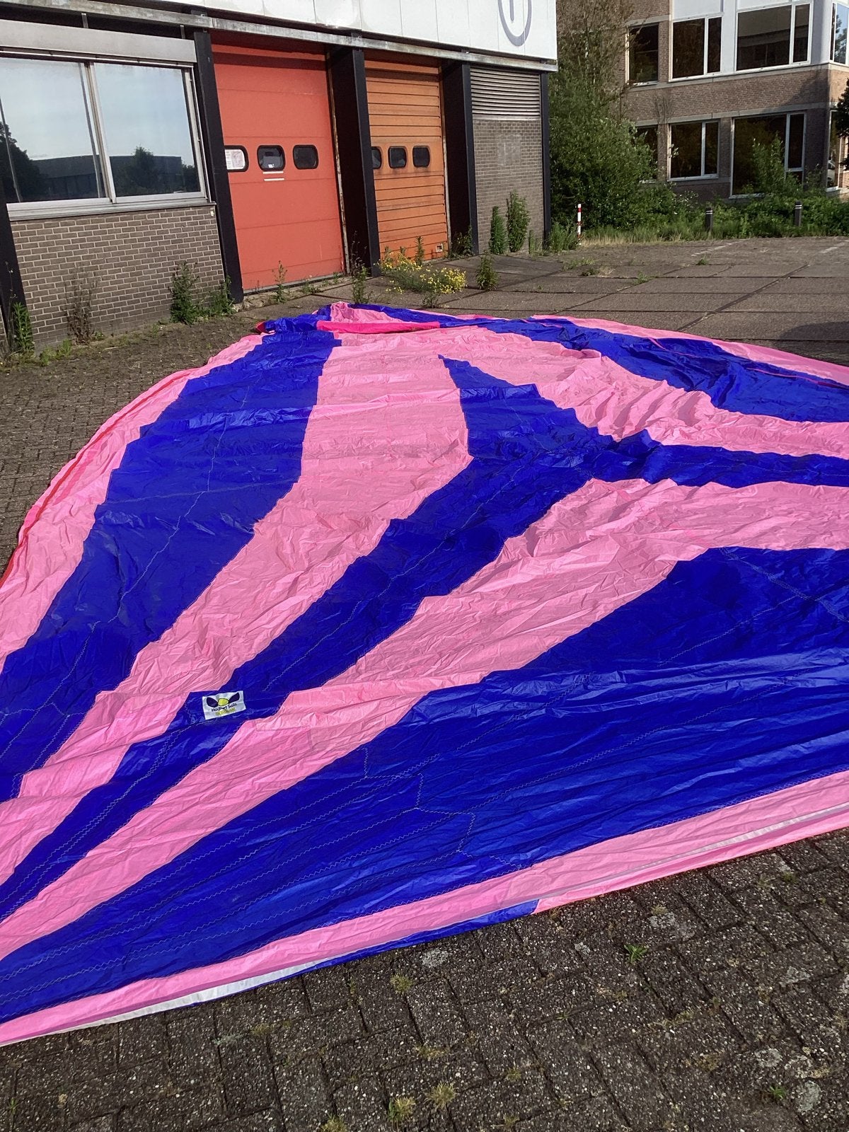 roze blauw spinnaker zeil zeer goed doek spi halfwinder, Watersport en Boten, Zeilen en Zeiltoebehoren, Zo goed als nieuw, Spinnaker