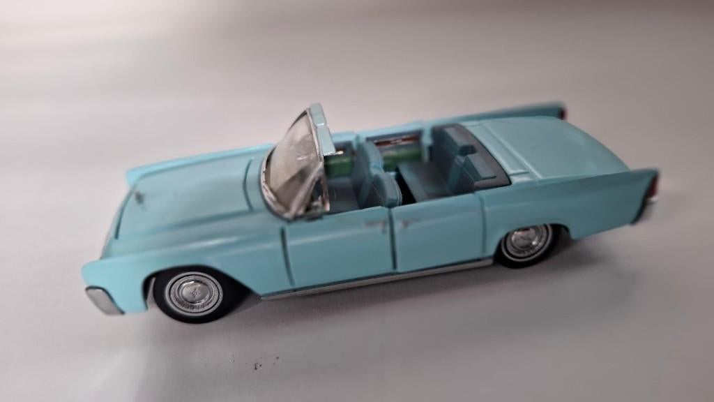 1 43 Lincoln Continental 1961 Franklin Mint, Hobby en Vrije tijd, Modelauto's | 1:43, Ophalen of Verzenden, Zo goed als nieuw
