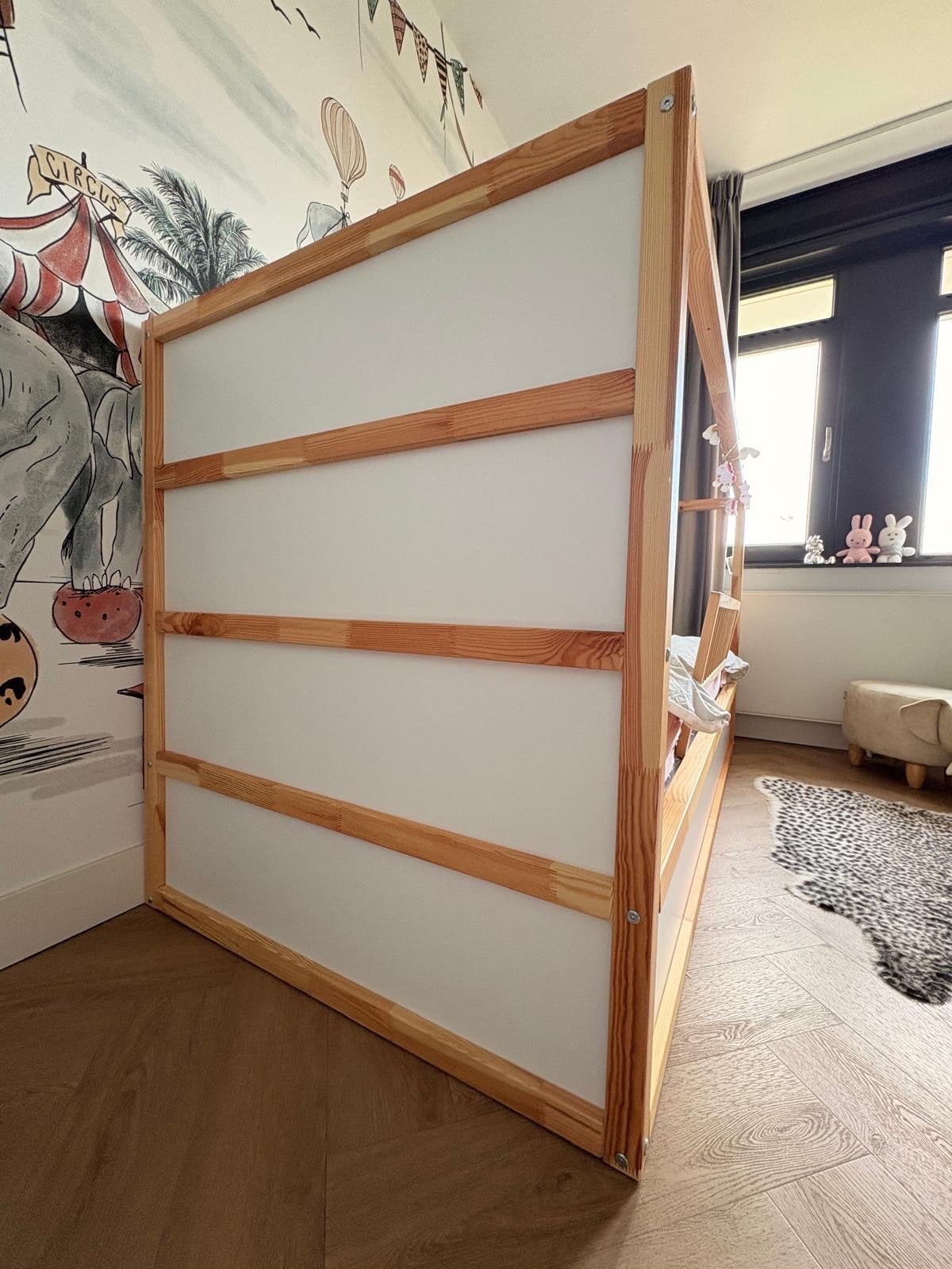 Foto 4 van Omkeerbaar kinderbed / hoogslaper met bedhekje