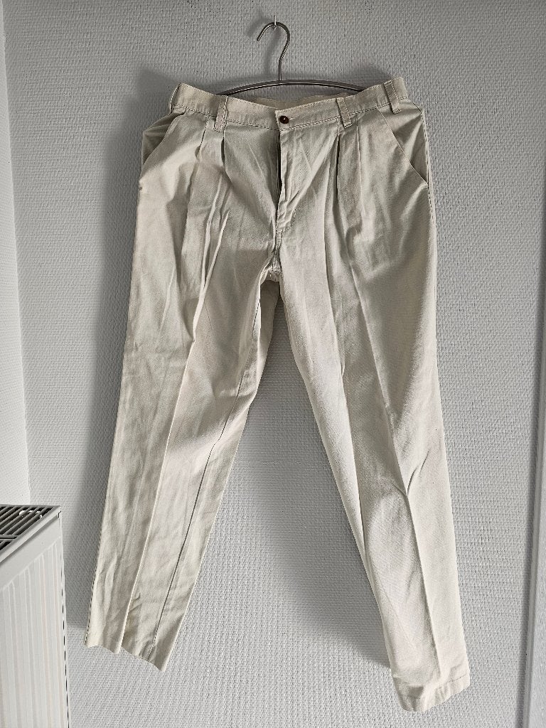 wit/licht beige broek, Maat 38/40 (M), Wit, Ophalen of Verzenden, Gedragen