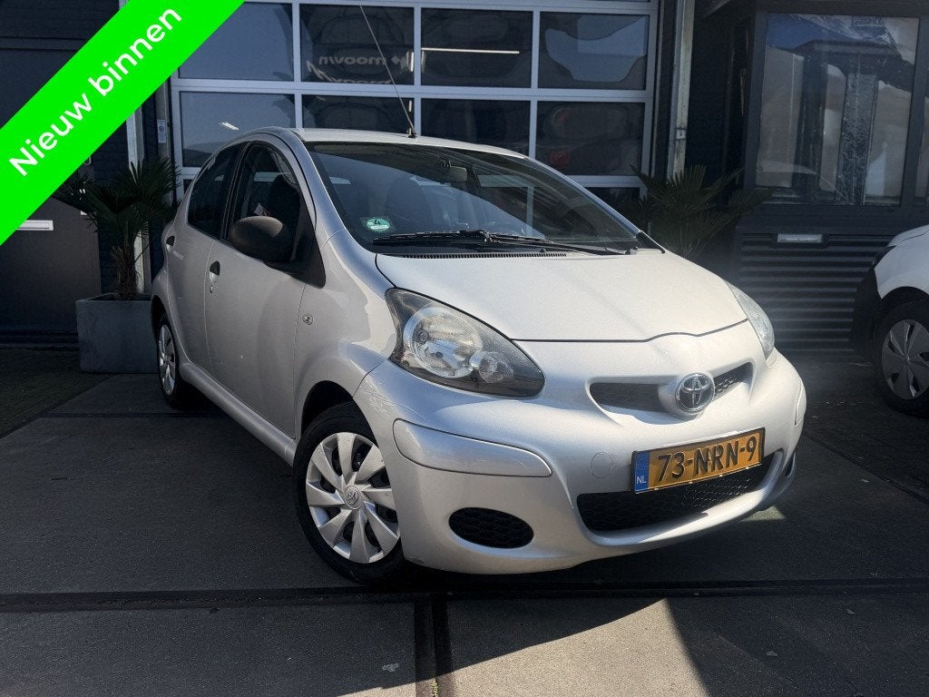 Toyota Aygo 1.0-12V Access Airco 5drs NAP! Inruil mogelijk!, Auto's, Voorwielaandrijving, Euro 5, Gebruikt, 4 stoelen