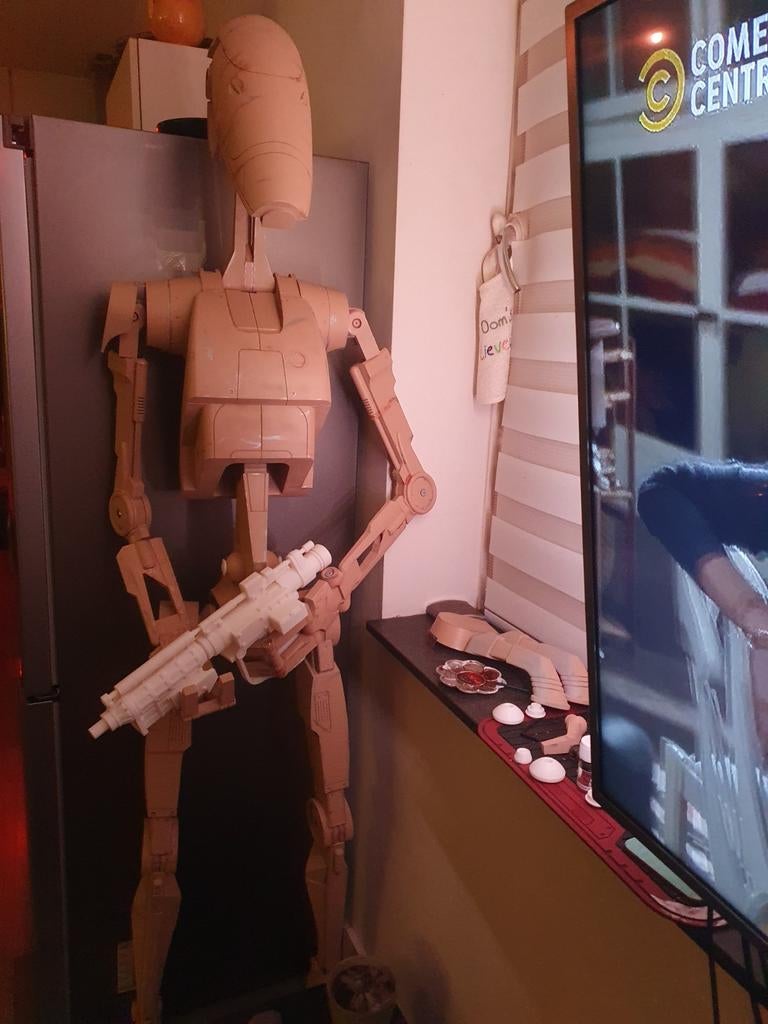3D geprinte 1/1 Battle Droid met blaster - verweerd, Ophalen