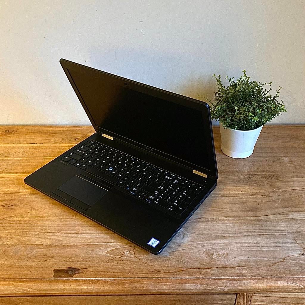 Dell Latitude E5570 | 16GB RAM | 512GB SSD | Full HD, Computers en Software, Windows Laptops, 2 tot 3 Ghz, Qwerty, Zo goed als nieuw