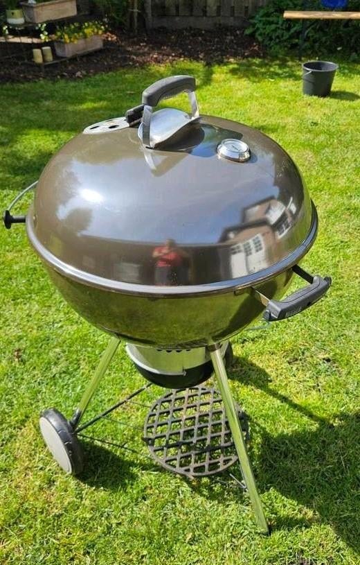 Weber 57 BBQ met gietijzer rooster en brikettenstarter, Ophalen of Verzenden, Gebruikt, Weber