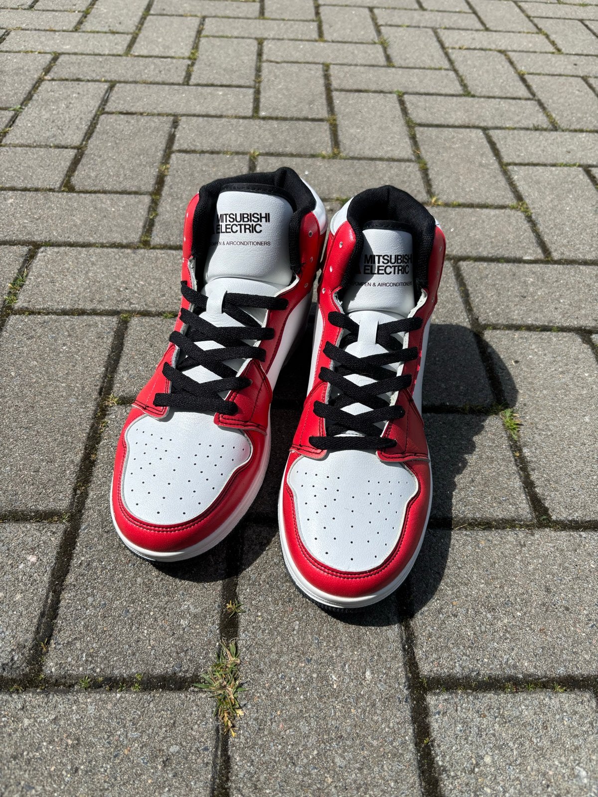 Mitsubishi Electric Sneakers - Maat 42, Ophalen of Verzenden, Nieuw, Wit, Sneakers of Gympen