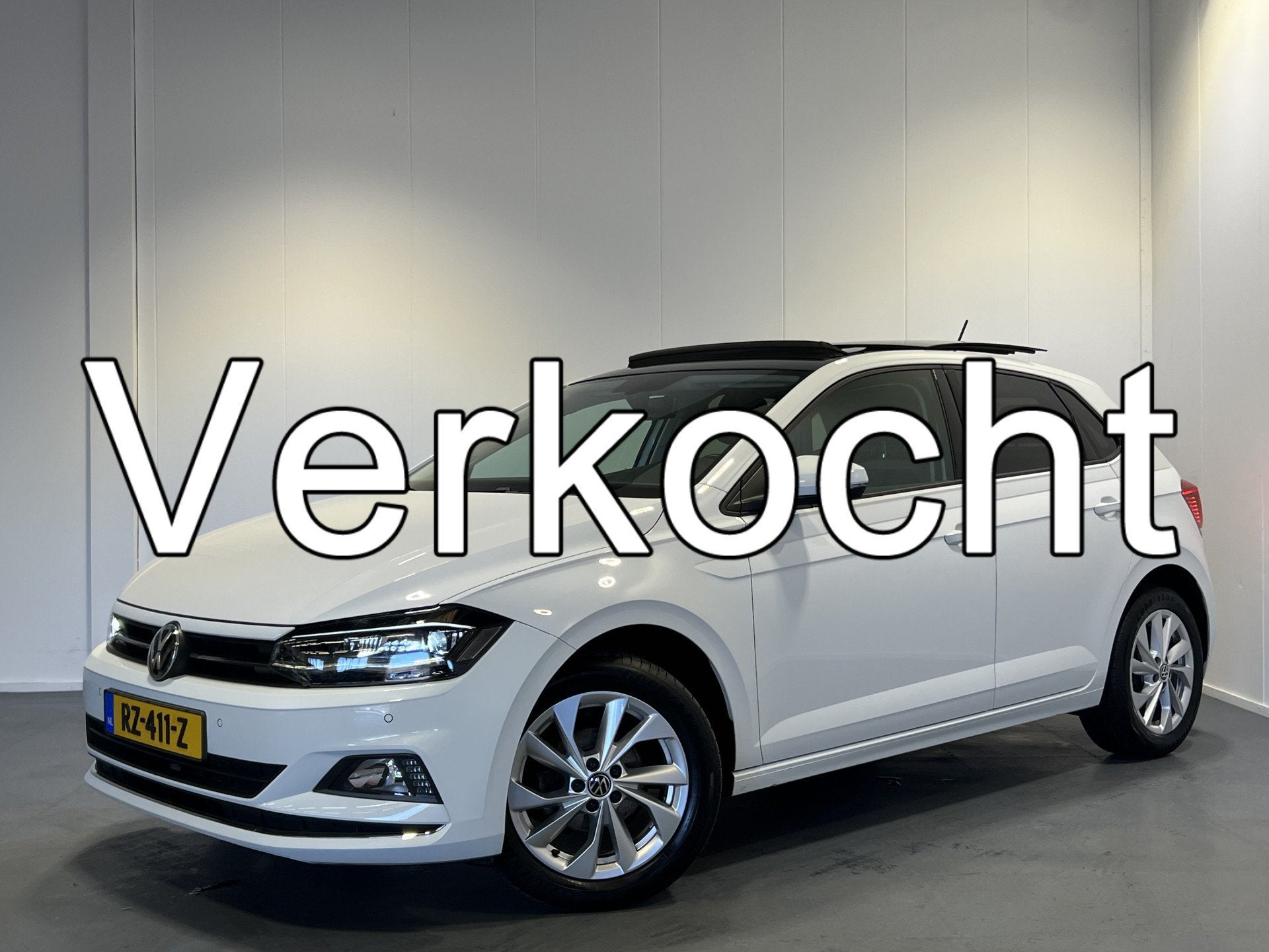 Volkswagen Polo 1.0 TSI Highline Panoramadak | Navigatie/And, Voorwielaandrijving, Stof, 1045 kg, Wit