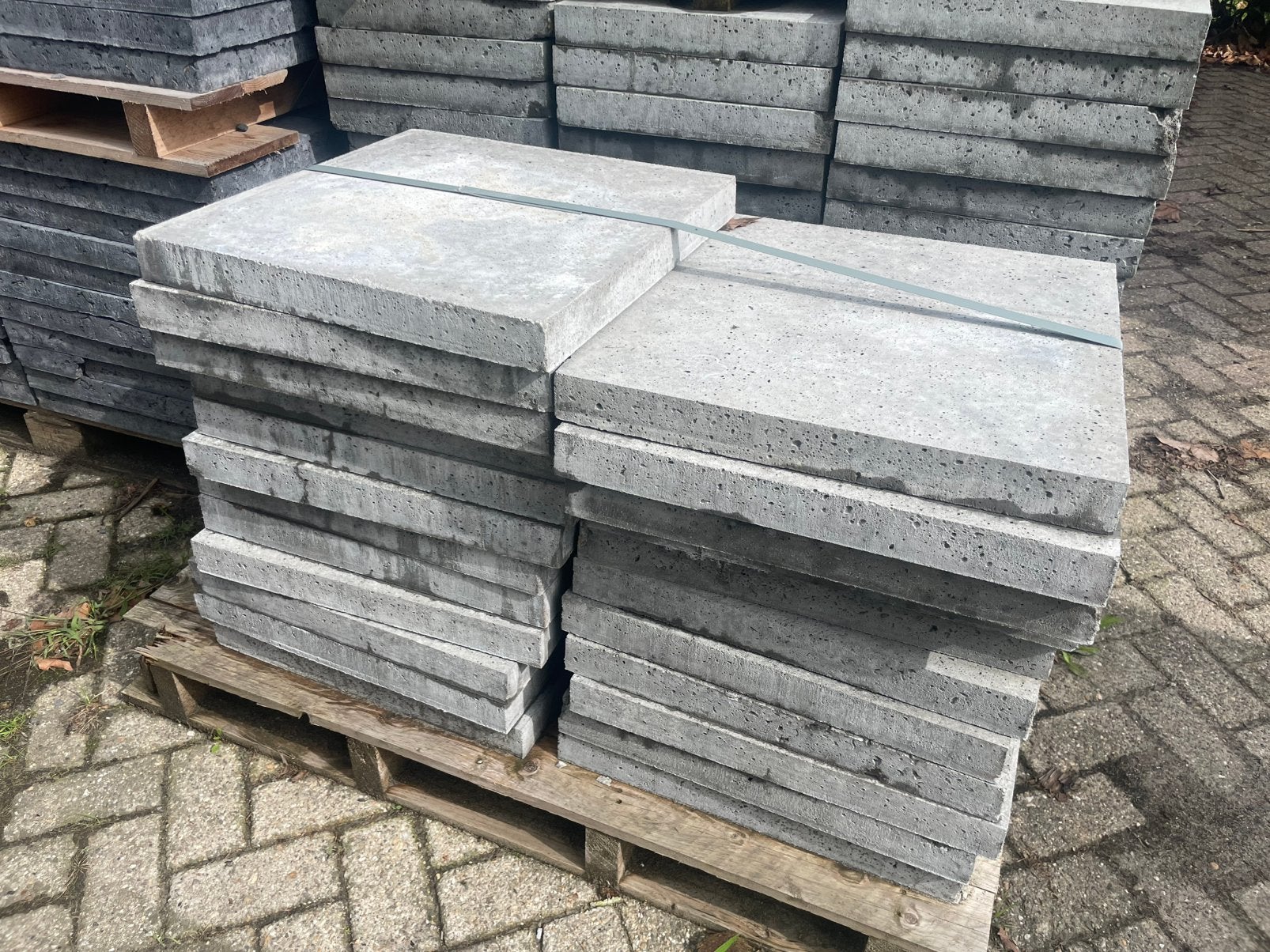 23 stuks Oud Hollandse tegels 50x50x5cm Grijs RESTPARTIJ, Ophalen, Nieuw, Beton, Terrastegels