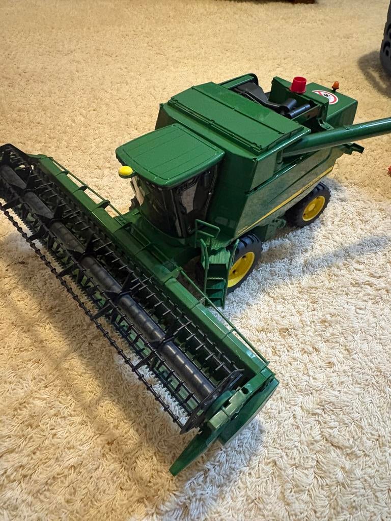 John Deere maaidorser, Ophalen, Zo goed als nieuw