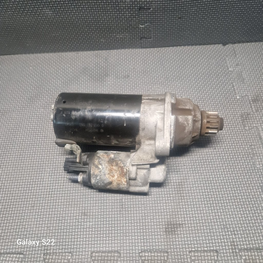 VW PASSAT B7 STARTMOTOR/ 911 023 F, Auto-onderdelen, Motor en Toebehoren, Gebruikt, Volkswagen, Ophalen of Verzenden, Vw