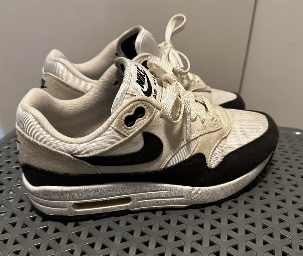 Nike Air Max 1 Sneakers - Zwart/Wit, Kleding | Dames, Schoenen, Zwart, Ophalen of Verzenden, Sneakers of Gympen, Gedragen