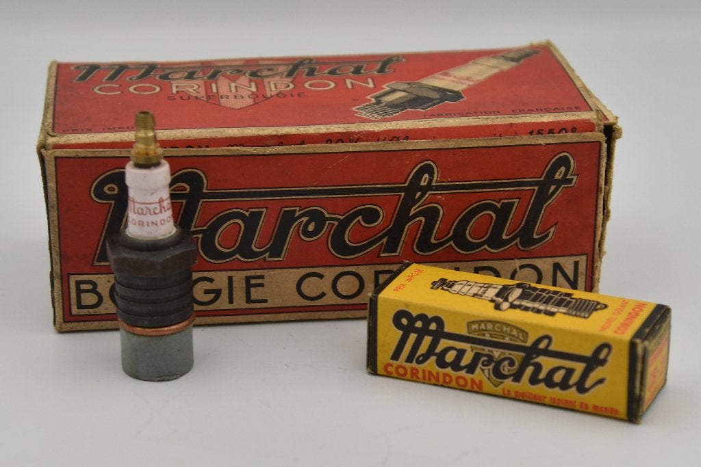 Bougie 12 stuks NOS Marchal CR-21 Corindon, Auto-onderdelen, Ophalen, Nieuw, Oldtimer onderdelen
