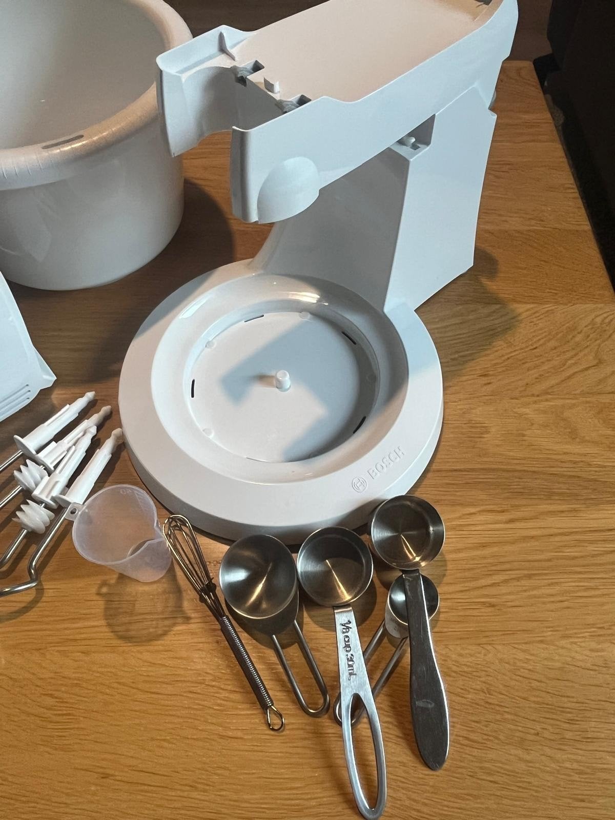 Bosch mixer met benodigdheden., 4 liter of meer, Ophalen of Verzenden, Zo goed als nieuw, 3 snelheden of meer