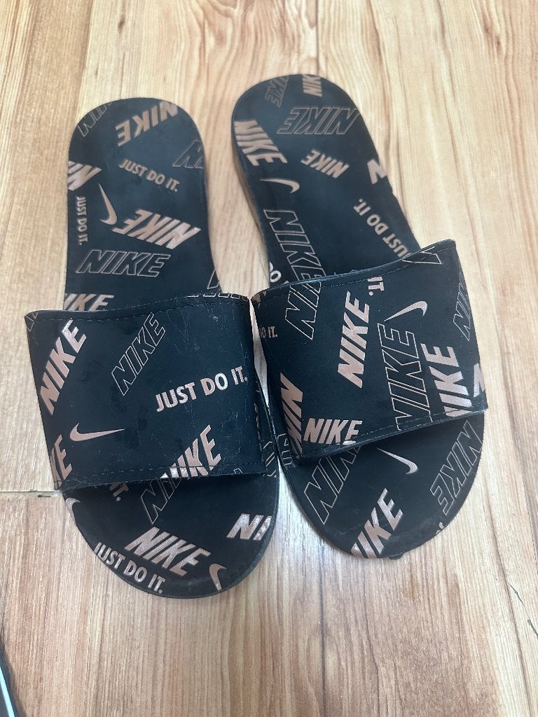 Dames slippers valt op maat 38, Kleding | Dames, Schoenen, Ophalen of Verzenden, Nieuw