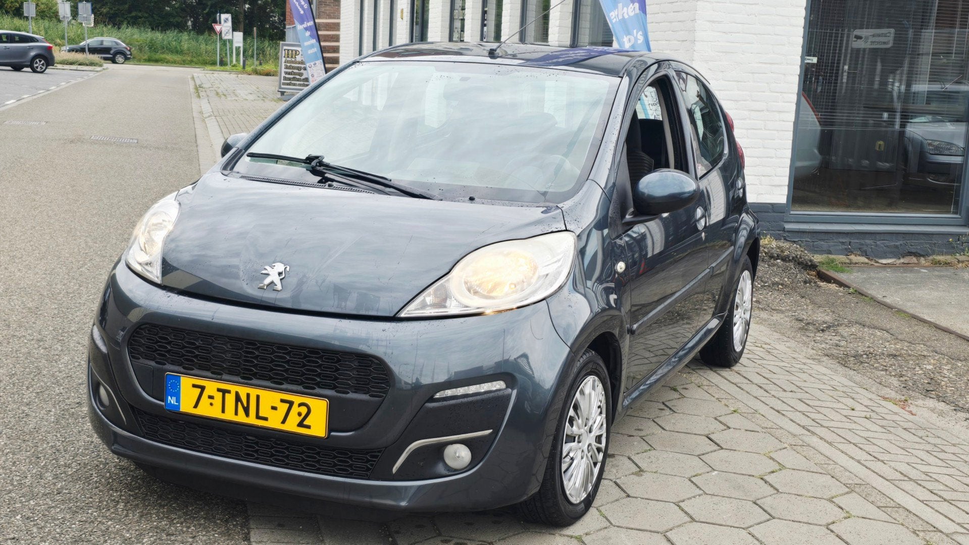 Peugeot 107 1.0 Active*nap*apk*CAR play*airco*navi*rijd perf, Voorwielaandrijving, Euro 5, Gebruikt, 4 stoelen