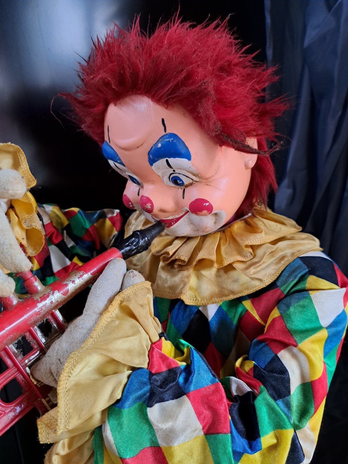 animatroic clown, Ophalen