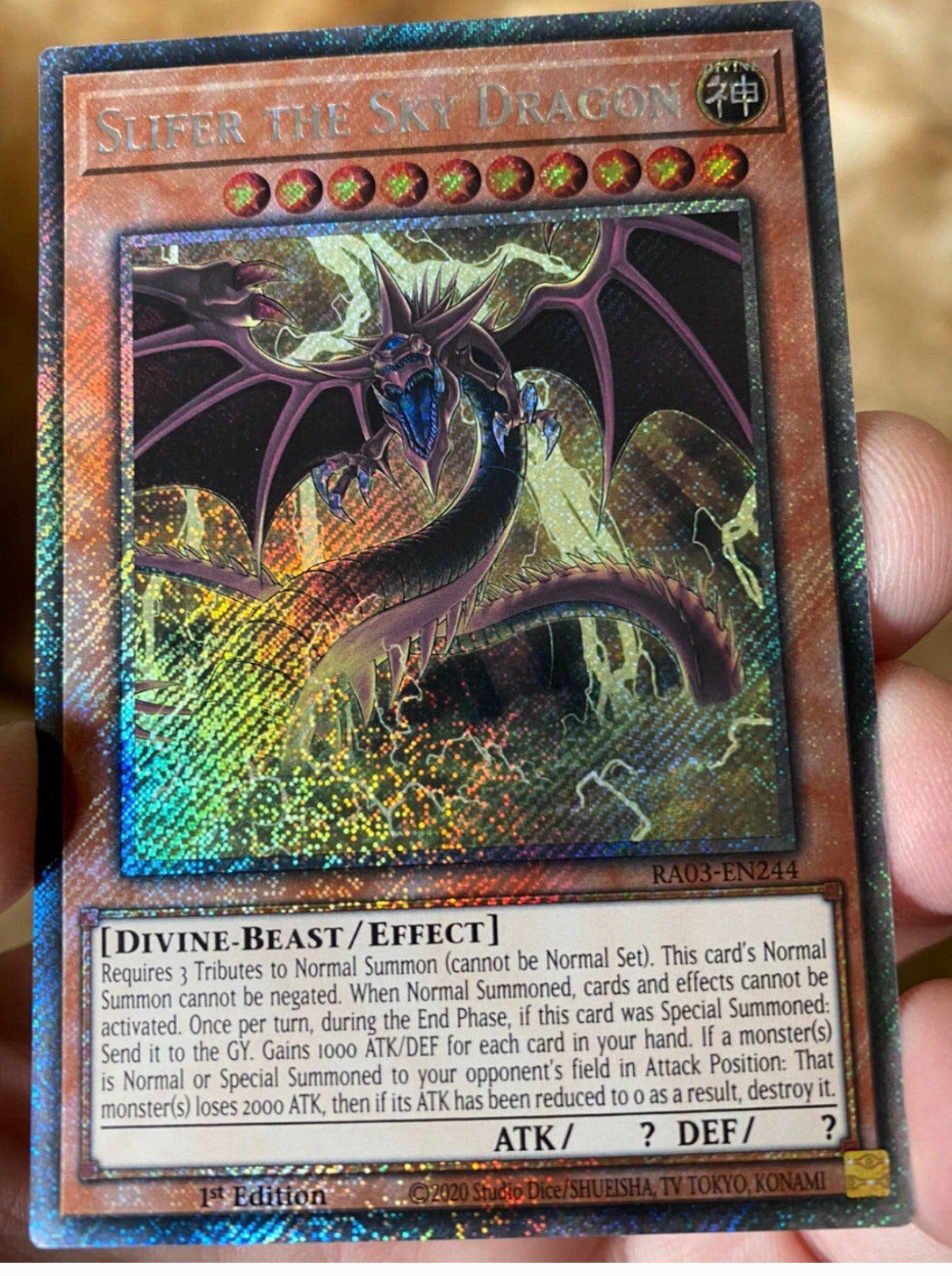 Yu-Gi-Oh! Slifer the Sky Dragon RA03 1st Edition !, Ophalen of Verzenden, Zo goed als nieuw, Losse kaart, Foil