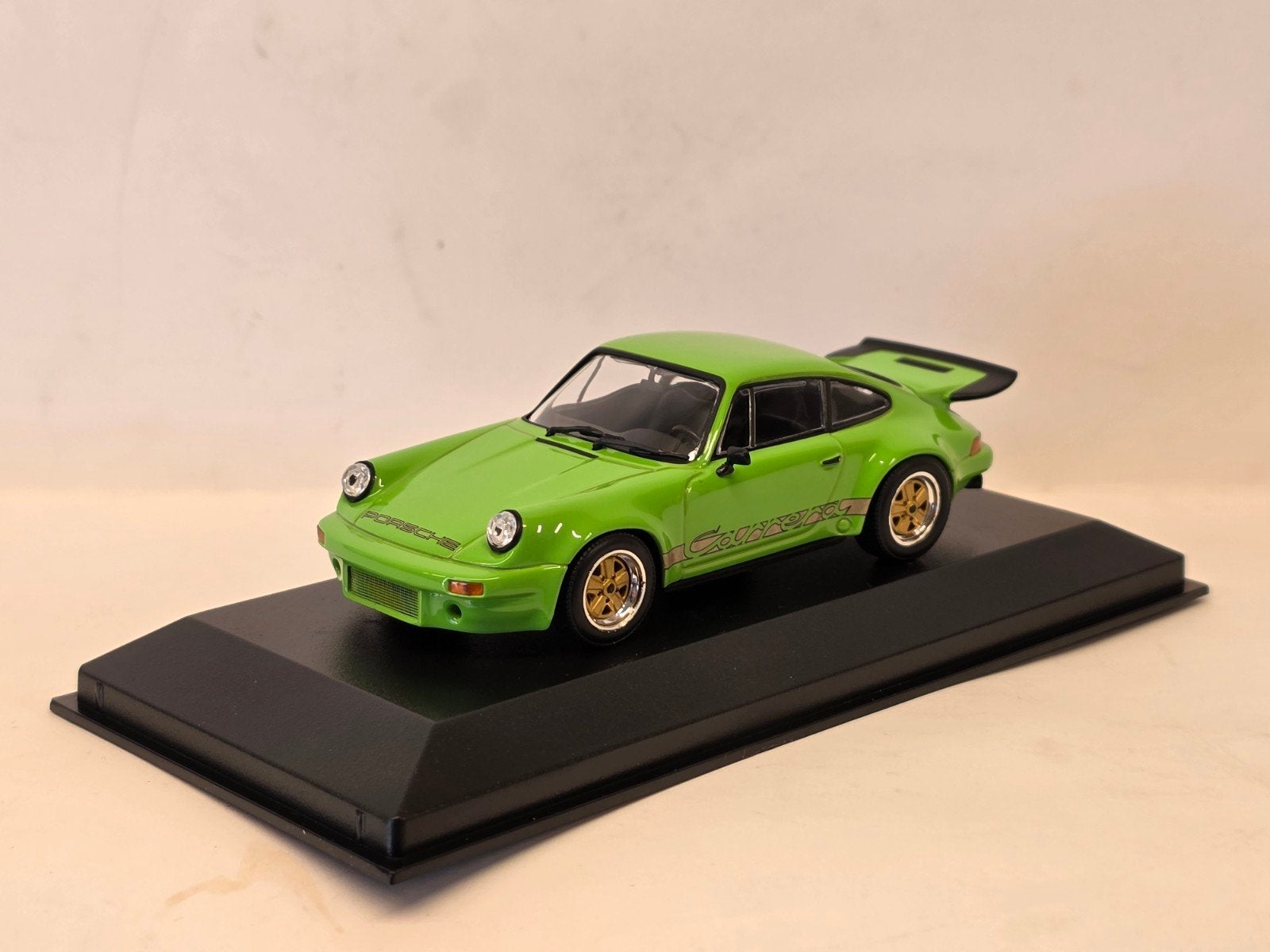 Maxichamps Porsche 911 Carrera RS 3.0 1:43, Auto, Nieuw, Ophalen of Verzenden, MiniChamps