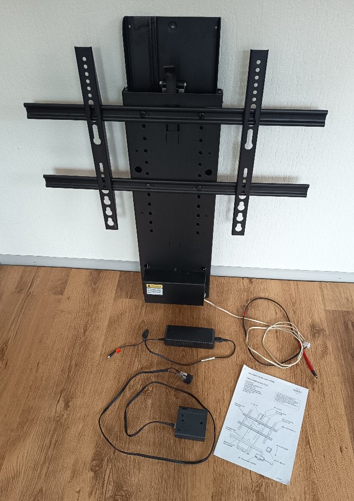 Elektrische TV lift, Ophalen, Zo goed als nieuw