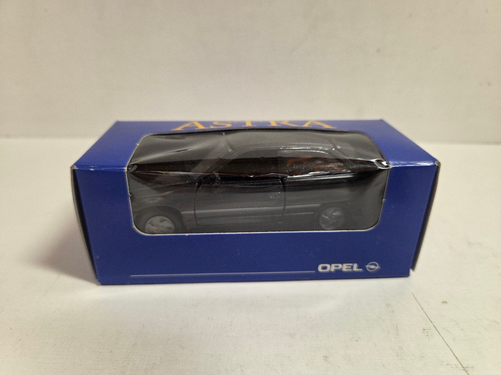 Gama Opel Astra 1:43 nieuw, Hobby en Vrije tijd, Modelauto's | 1:43, Auto, ., Nieuw, Ophalen of Verzenden