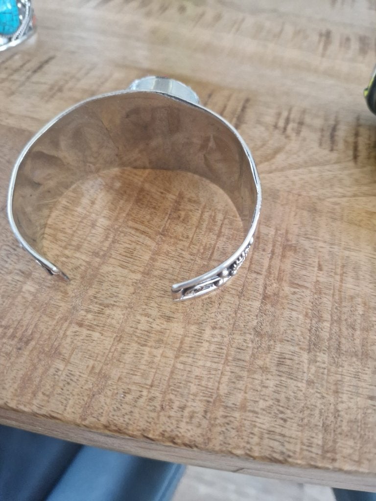 Tibetaanse armband met bloedkoraal lapis en turquoise, Sieraden, Tassen en Uiterlijk, Ophalen of Verzenden, Zilver, Armband, Met edelsteen