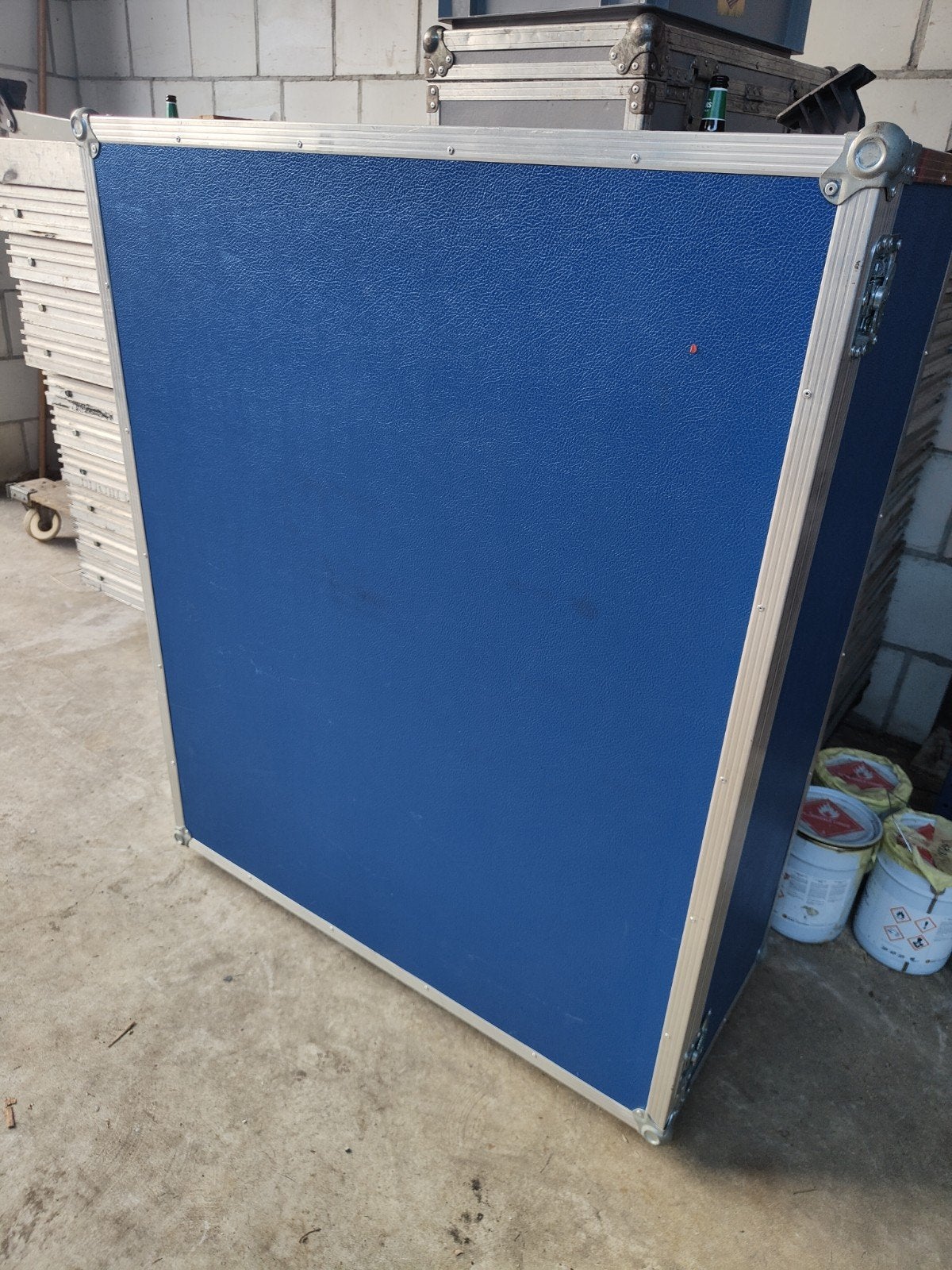 Stevige Flightcase - Blauw met aluminium randen, Ophalen, Gebruikt, Overige instrumenten, Flightcase