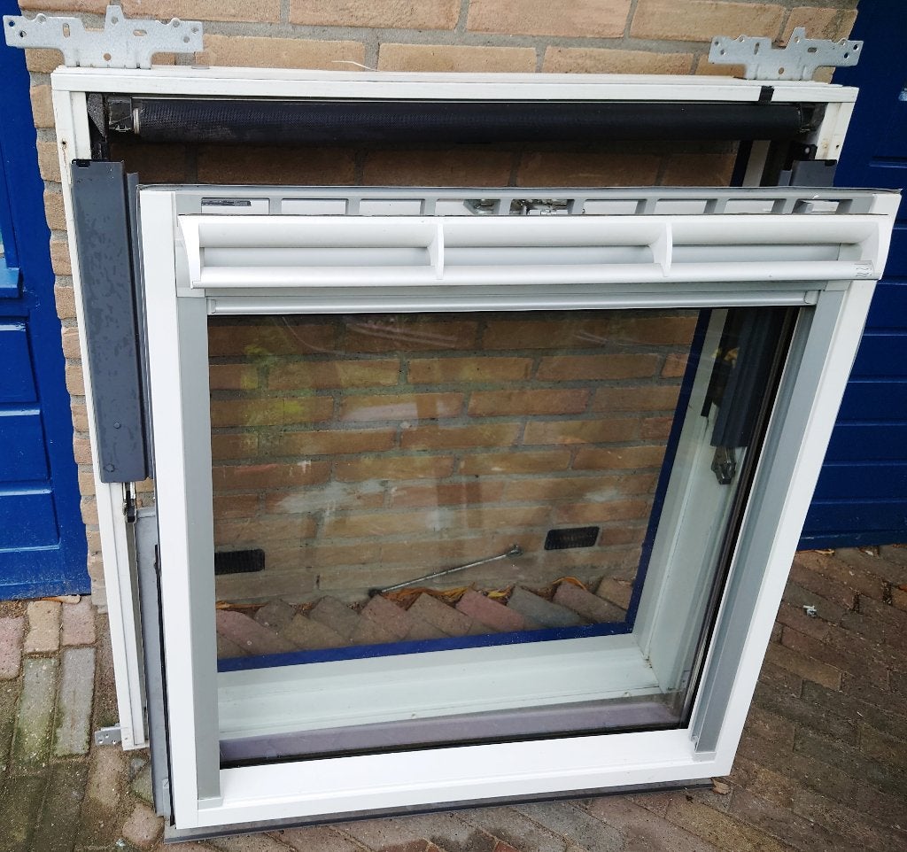 Velux dakraam PK04 (94 x 98 cm), Ophalen, Dubbelglas, 80 tot 120 cm, 80 tot 120 cm