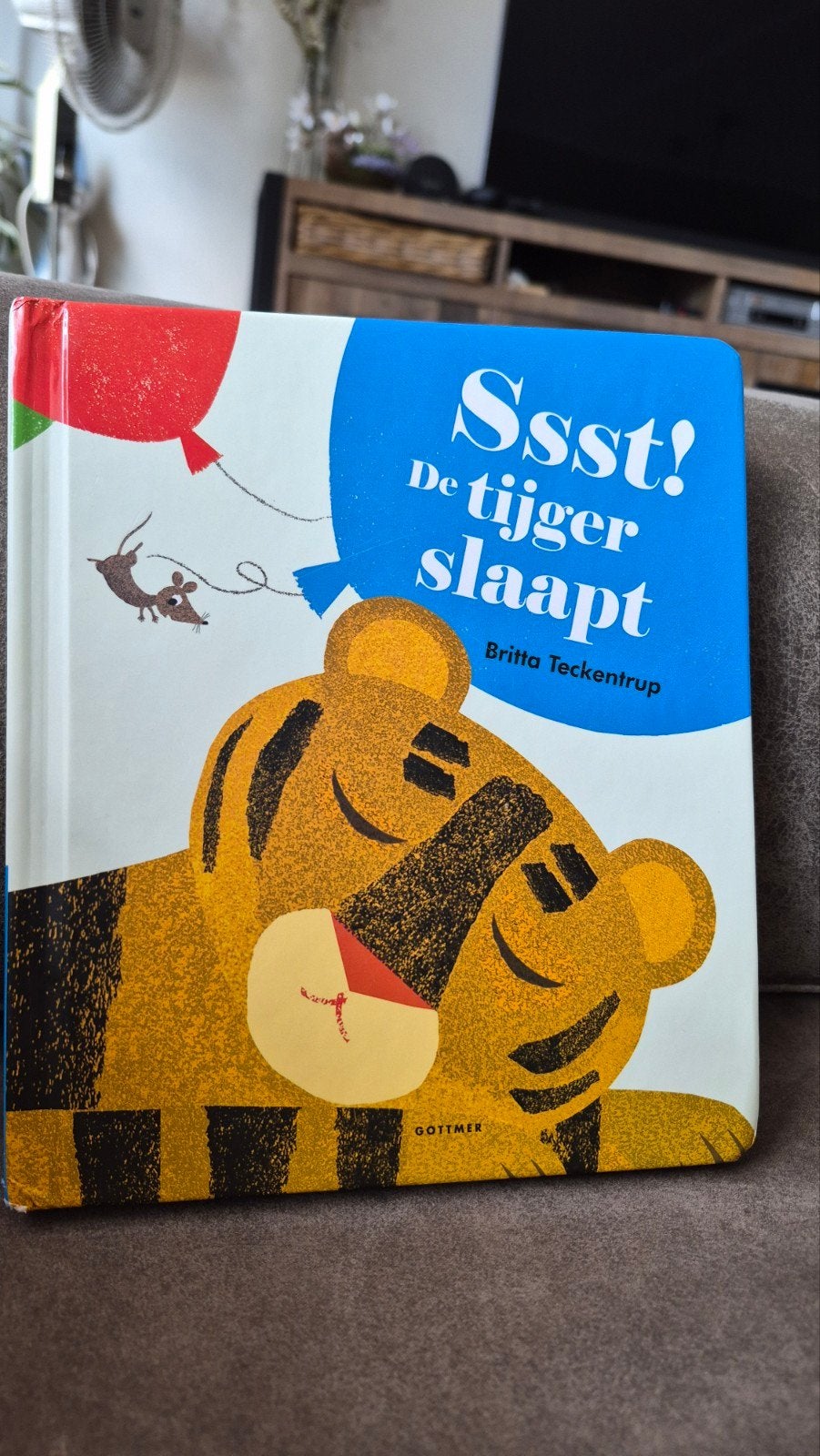 Sssst! De tijger slaapt - Britta Teckentrup, Ophalen of Verzenden, Zo goed als nieuw, Britta Teckentrup
