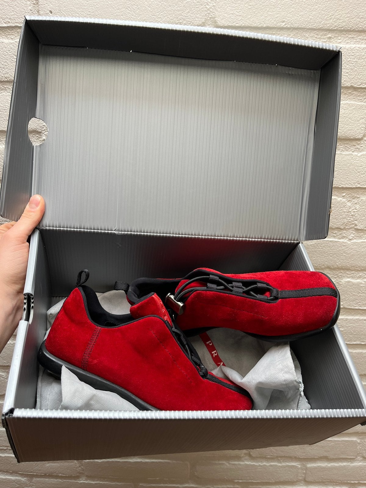 Prada sport F/W1999 linea Rossa suede sneakers, Kleding | Dames, Schoenen, Ophalen of Verzenden, Rood, Sneakers of Gympen, Zo goed als nieuw
