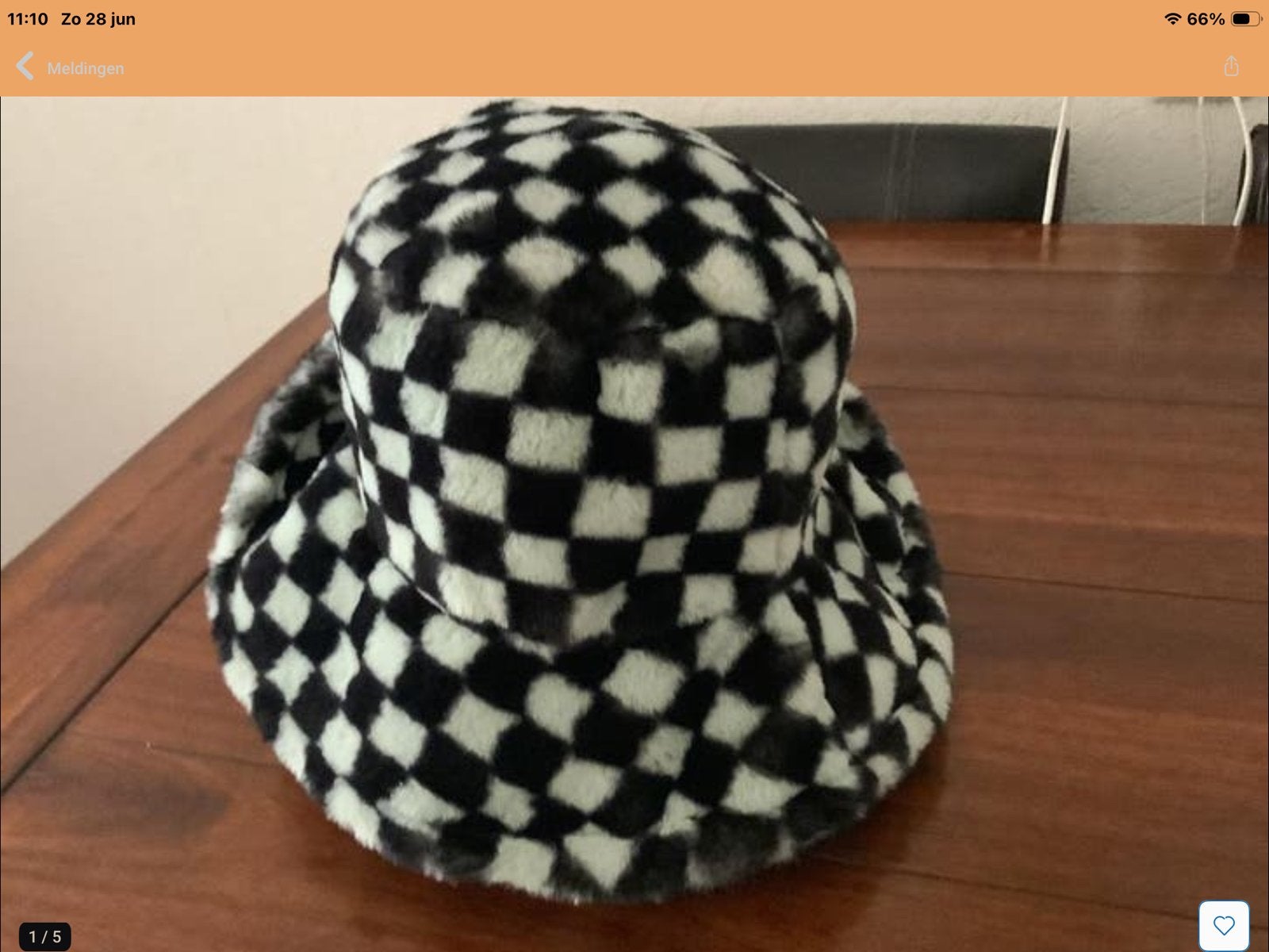 Zachtgroene/zwarte geruite bucket hat van imitatiebont, Verzenden, Nieuw, One size fits all, Hoed