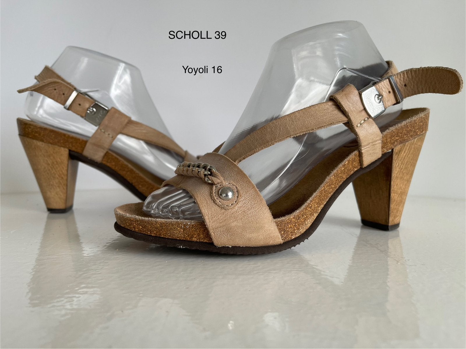 16) Dr Scholl lichtbruine leren hakken maat 39, Bruin, Zo goed als nieuw, Sandalen of Muiltjes, Ophalen of Verzenden