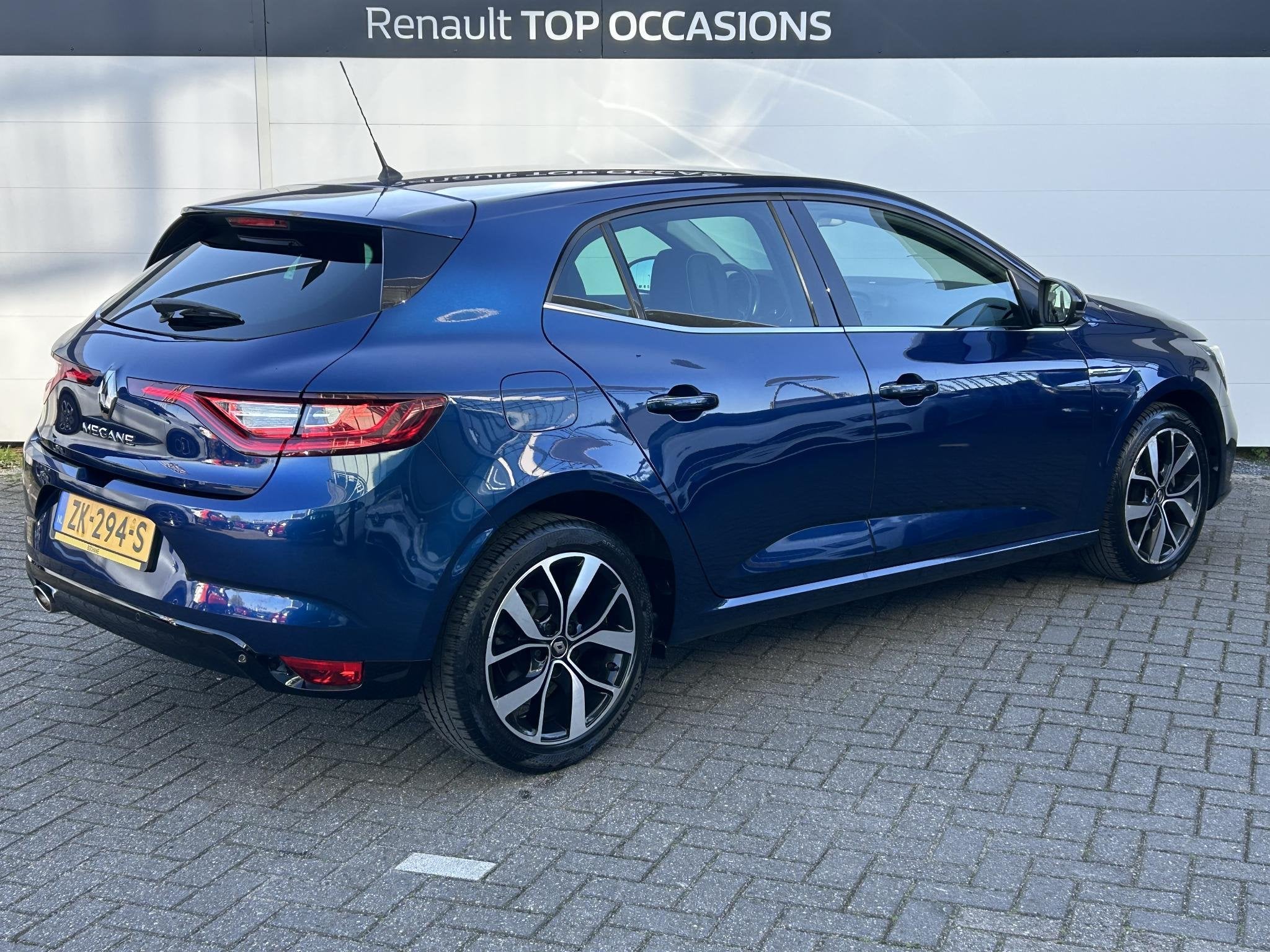 Renault Mégane 1.3 TCe Bose | Navigatie | Camera | Premium, 4 cilinders, Met garantie (alle), Blauw, Bedrijf
