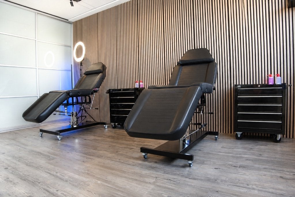 Werkplek te Huur – PMU & Tattoo Artiesten!, 20 tot 35 m², Rotterdam