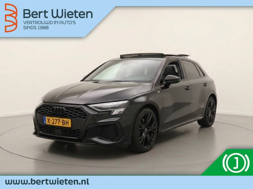Audi A3 Sportback 35 TFSI S edition | Geen import | Schuifda, Auto's, 4 cilinders, 150 pk, Leder en Stof, Origineel Nederlands