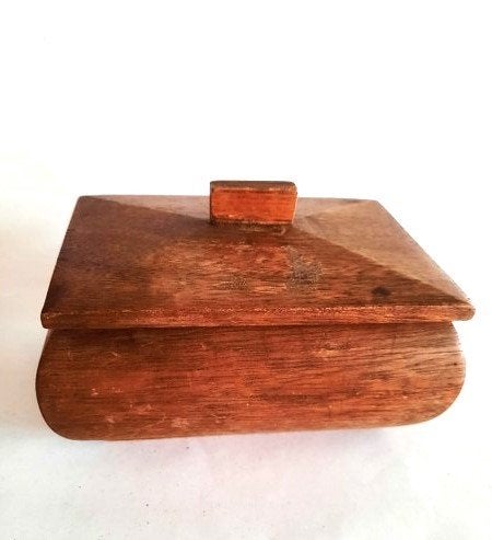 Vintage houten kistje met bolle zijkanten, Antiek en Kunst, Ophalen