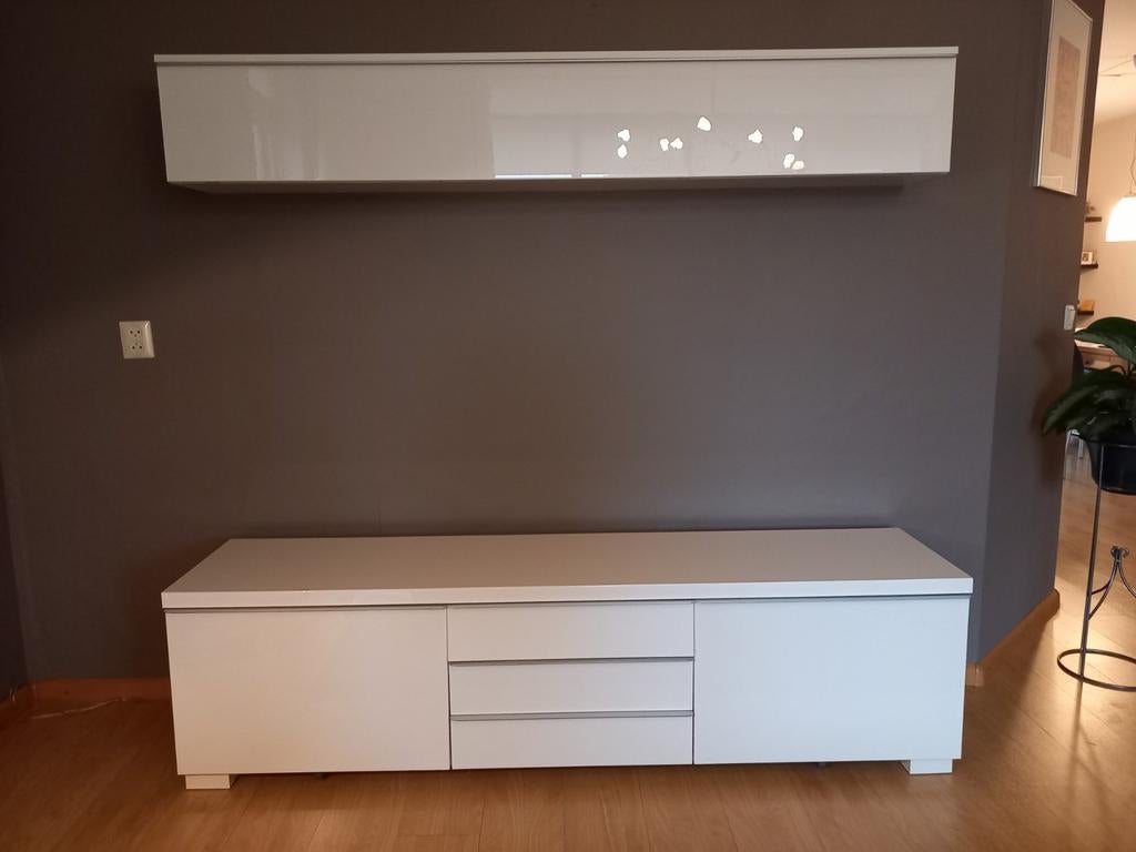 Ikea kastenset hoogglans wit, Ophalen