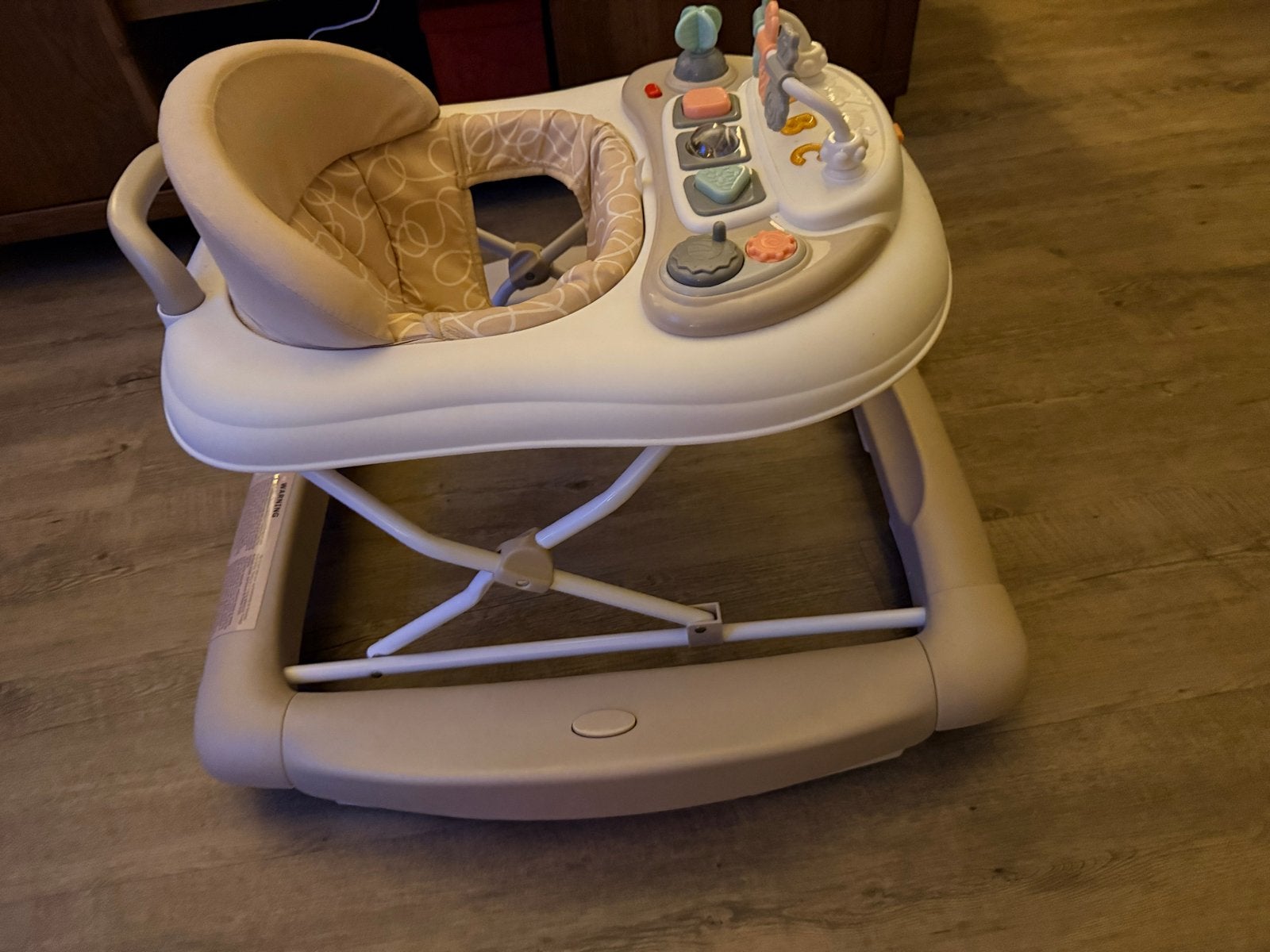 Babywalker met speelblad - loopwagen, Kinderen en Baby's, Overige Kinderen en Baby's, Ophalen, Zo goed als nieuw