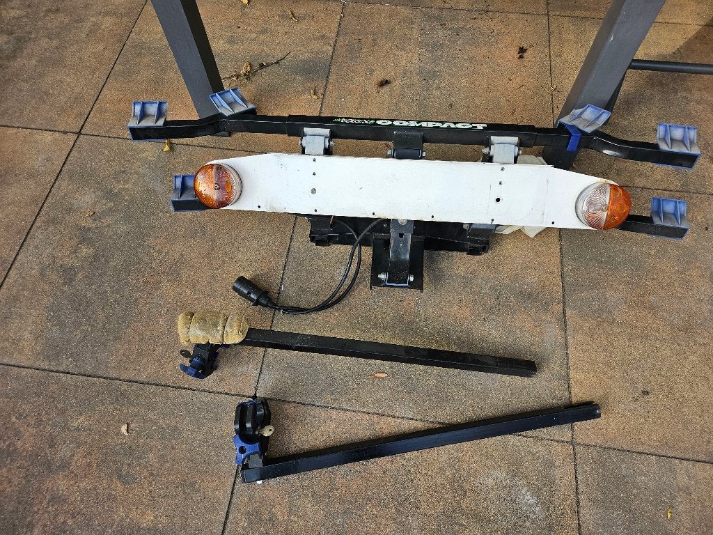 Tacx Compact trekhaak-fietsendrager voor 2 fietsen, Ophalen, Gebruikt, Brede banden, 2 fietsen