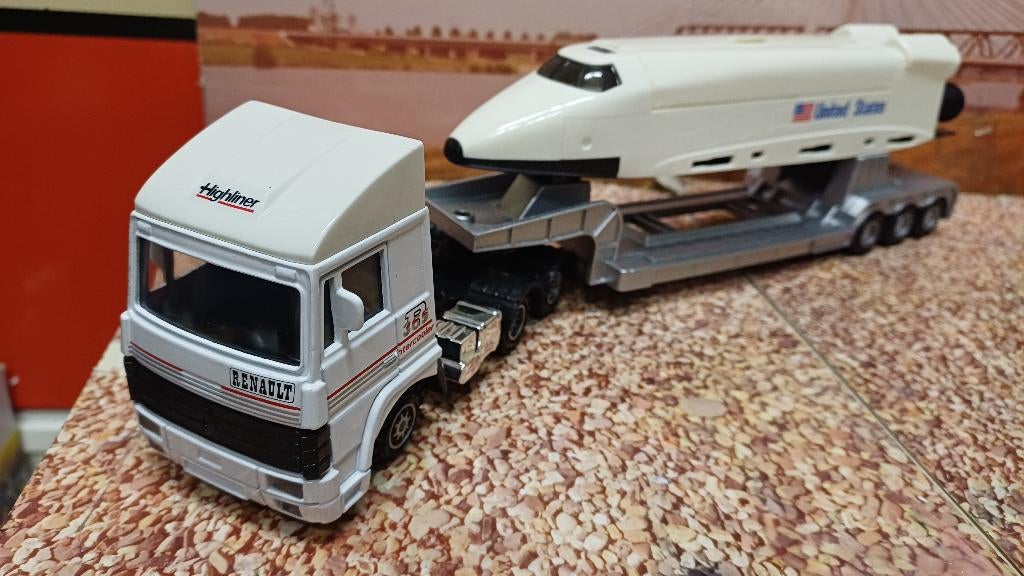 maisto renault, Ophalen of Verzenden, Nieuw, Bus of Vrachtwagen, Overige merken