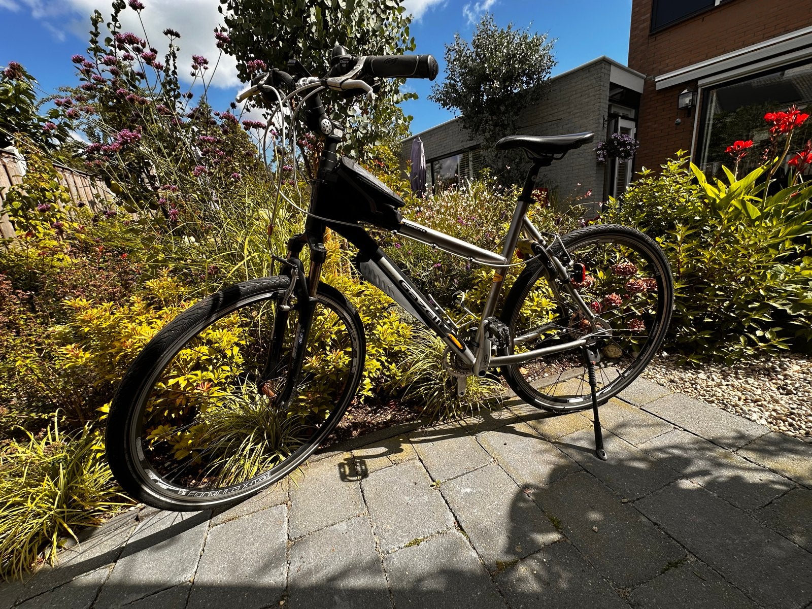 Gazelle fiets met Shimano Deore XT versnellingen, Ophalen, 28 inch, Gebruikt, Velgrem
