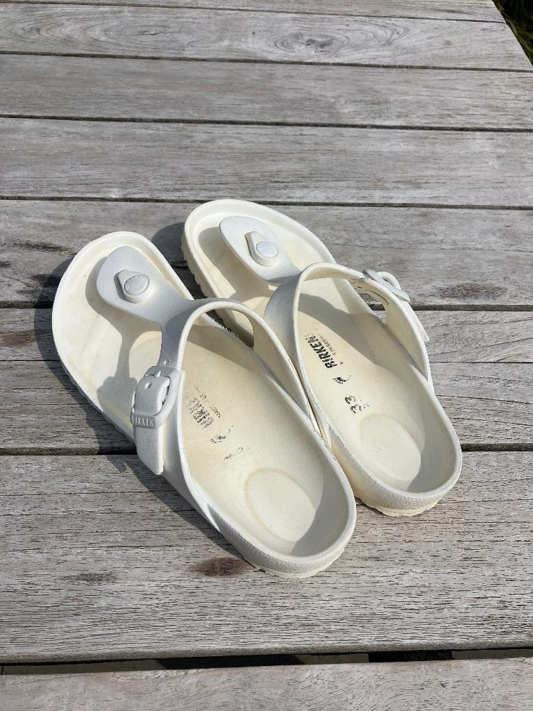 Birkenstock Gizeh EVA slippers wit maat 33, Gebruikt, Meisje, Overige typen, Ophalen of Verzenden