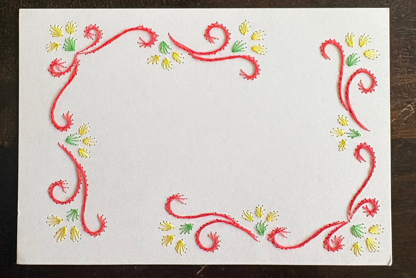 Geborduurde basiskaart 10 x 15 cm, Ophalen of Verzenden, Nieuw, Overige thema's, Blanco kaart of Basiskaart