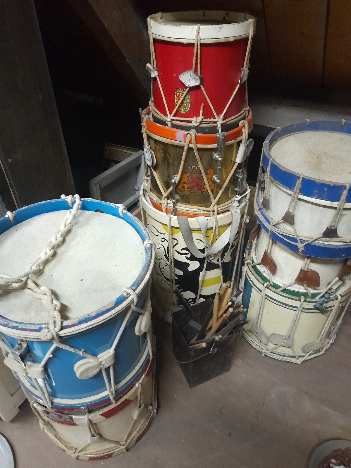9 Antieke Vintage Trommels / Toms - Decoratie of Restauratie, Muziek en Instrumenten, Ophalen, Gebruikt, Overige merken