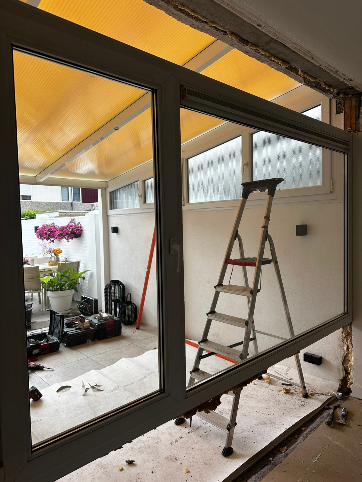 Raamkozijn, Doe-het-zelf en Verbouw, Kozijnen en Schuifpuien, 75 tot 150 cm, Raamkozijn, Ophalen of Verzenden, Zo goed als nieuw