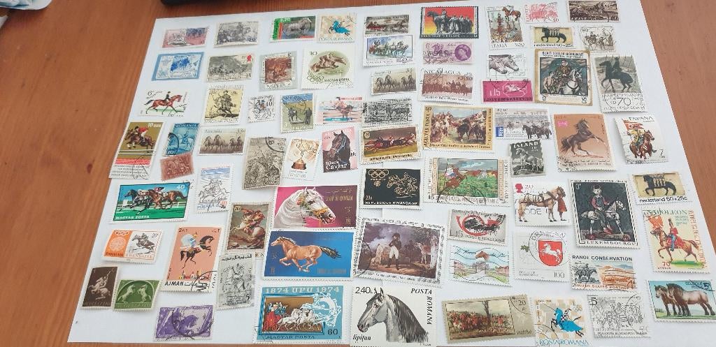 5544 diverse paardenzegels 70 stuks, Verzenden, Overige thema's