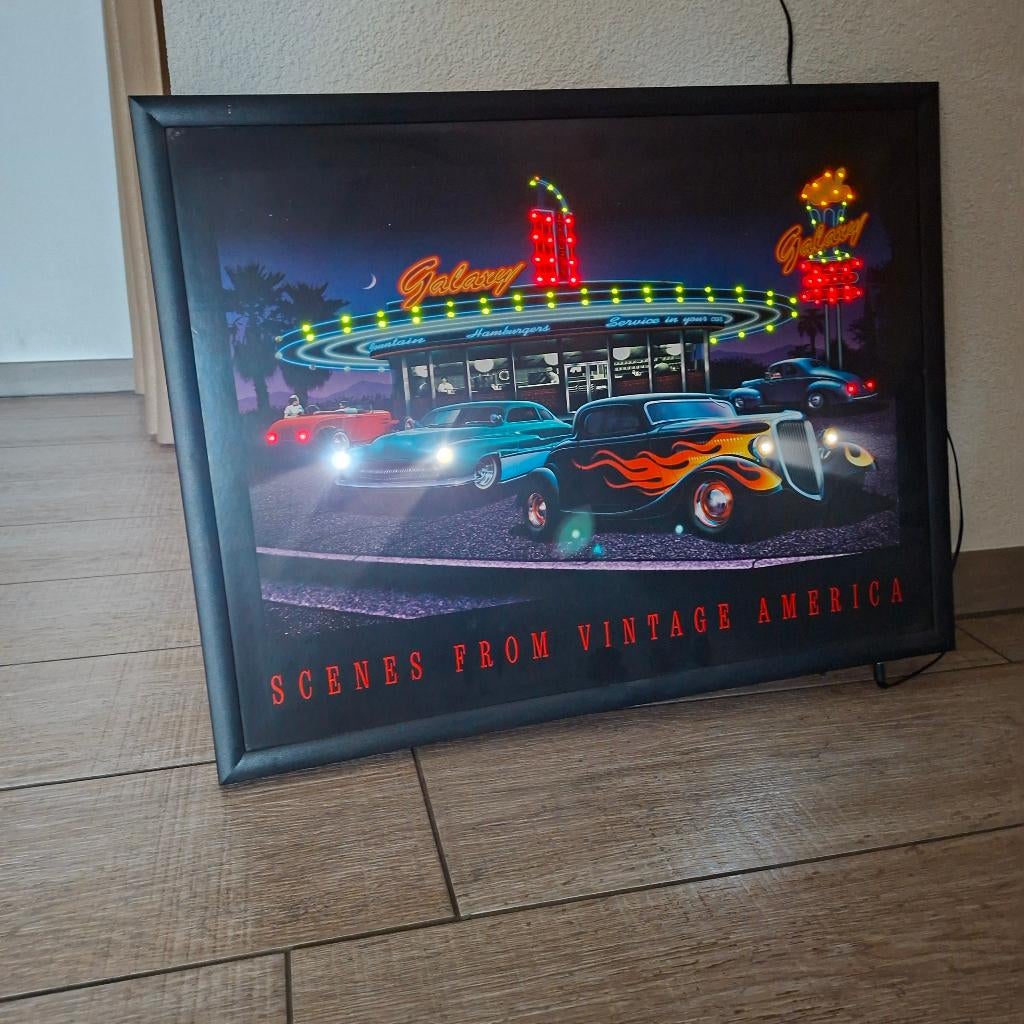 Lijst met verlichting Scenes From America Galaxy Diner, Huis en Inrichting, Woonaccessoires | Lijsten, Overige materialen, Gebruikt