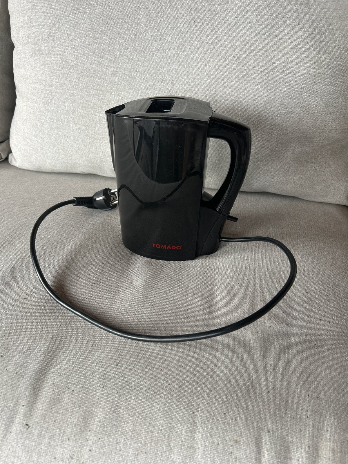 Tomado waterkoker  ideaal voor camping, Witgoed en Apparatuur, Waterkokers, Minder dan 1 liter, Ophalen, Gebruikt
