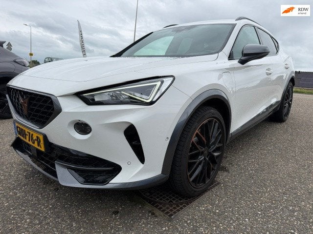 Cupra Formentor 1.4 e-Hybrid Performance Carplay ACC Onderho, 77 km/l, Gebruikt, Euro 6, 4 cilinders
